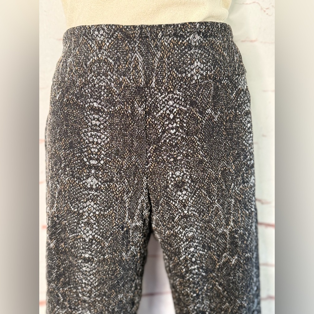 ELLIOTT LAUREN Snakeskin Print Pull On Skinny Legging Size 4 Pant 29 inch waist - Picture 4 of 13